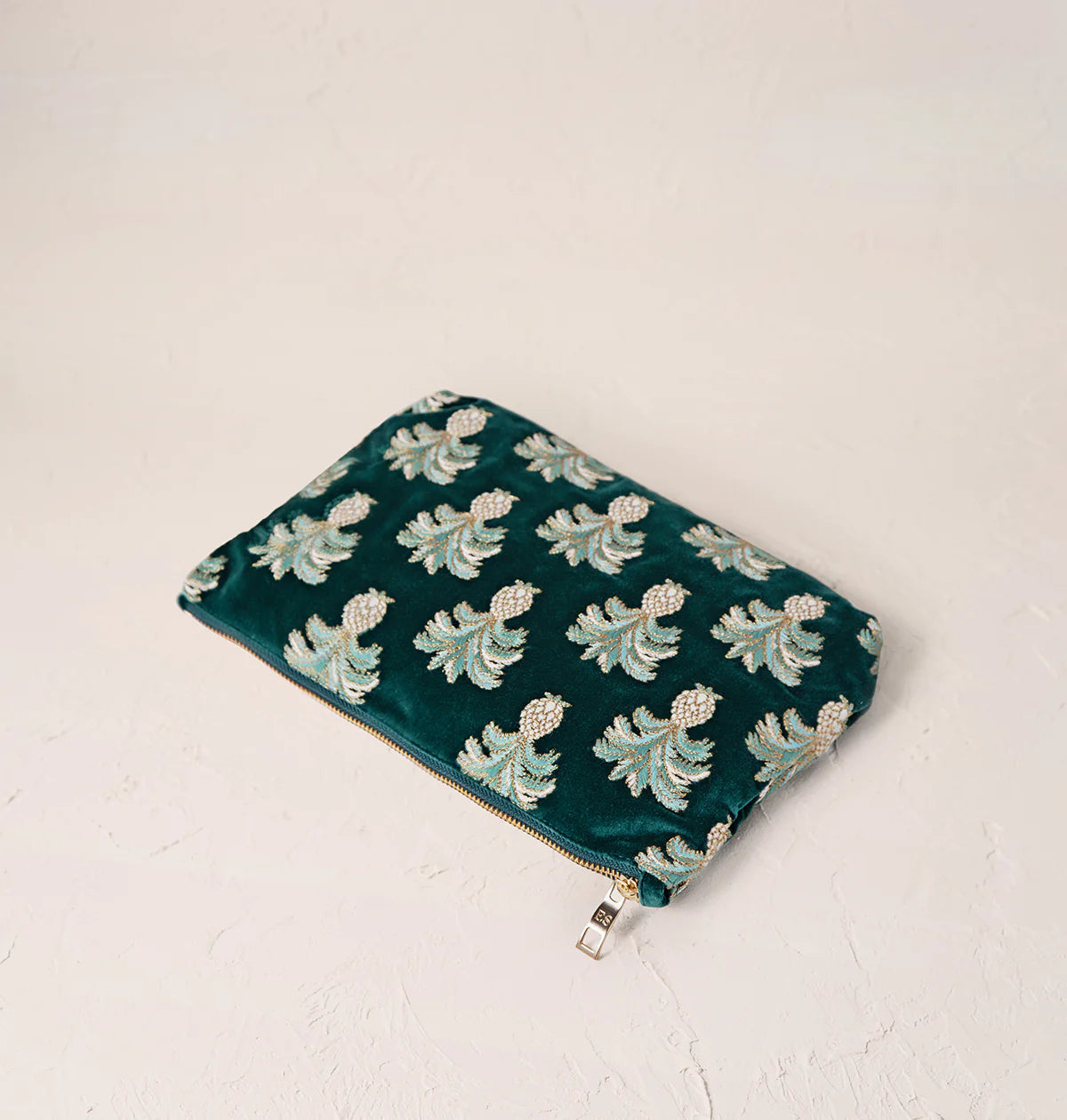 Elizabeth Scarlett - Pineapple Emerald - Velvet Everyday Pouch